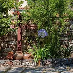 Aretousa Apartment *