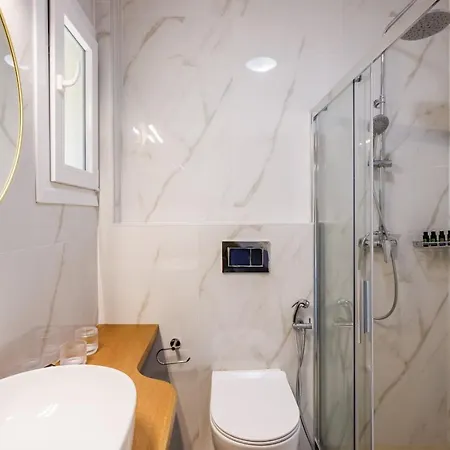 Aretousa سكوبيلوس تاون