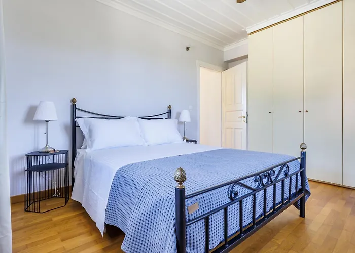 Διαμέρισμα Aretousa Deluxe