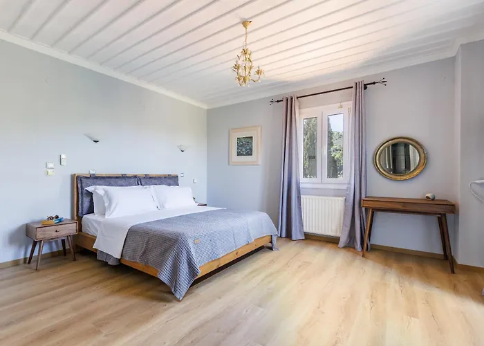 Διαμέρισμα Aretousa Deluxe